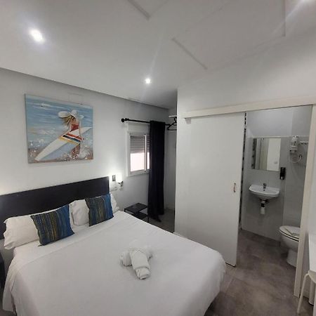 Ayz Frailes - Auto Check-In Property (Adults Only) مالقة المظهر الخارجي الصورة