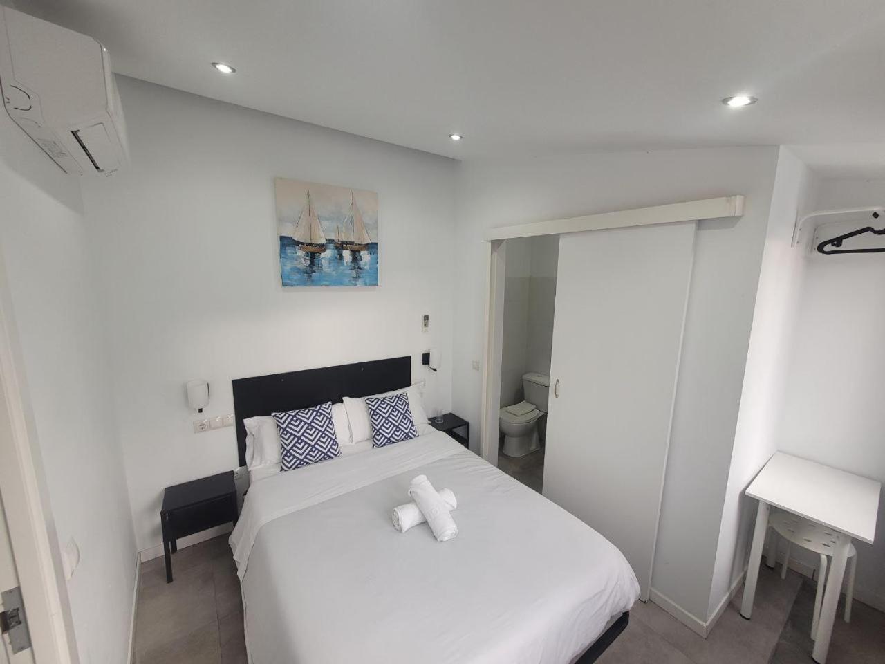 Ayz Frailes - Auto Check-In Property (Adults Only) مالقة المظهر الخارجي الصورة