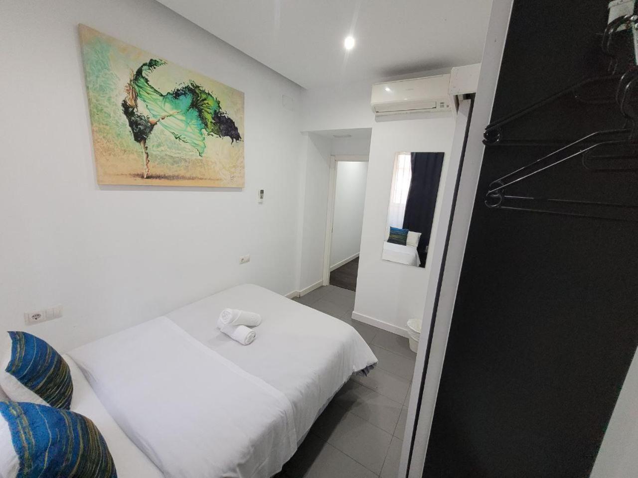 Ayz Frailes - Auto Check-In Property (Adults Only) مالقة المظهر الخارجي الصورة