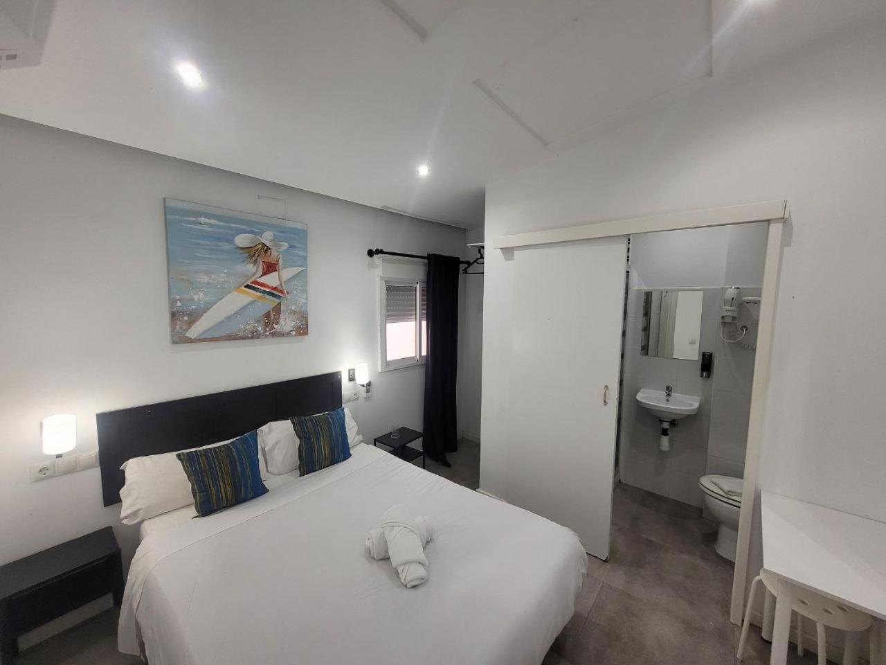 Ayz Frailes - Auto Check-In Property (Adults Only) مالقة المظهر الخارجي الصورة