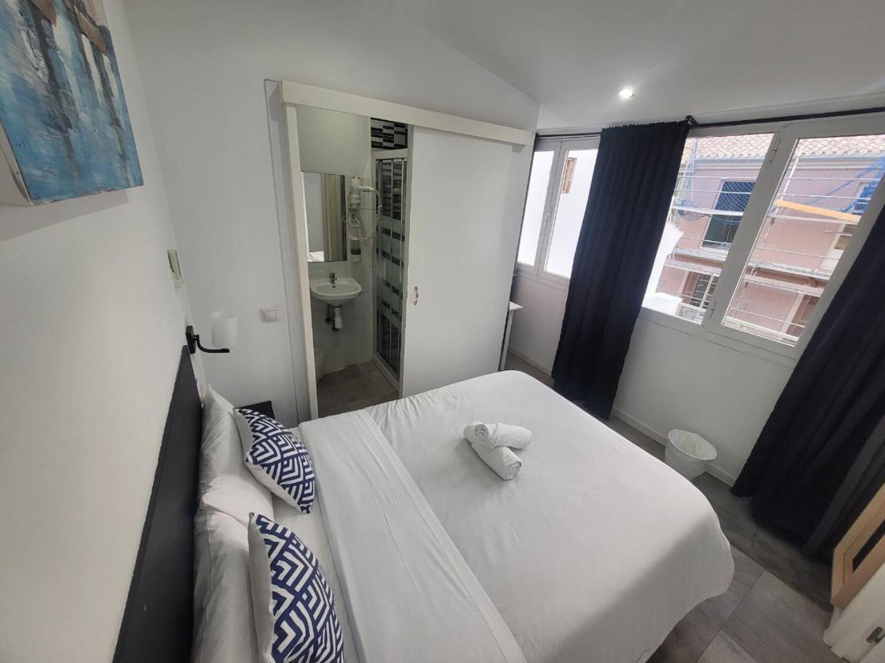 Ayz Frailes - Auto Check-In Property (Adults Only) مالقة المظهر الخارجي الصورة