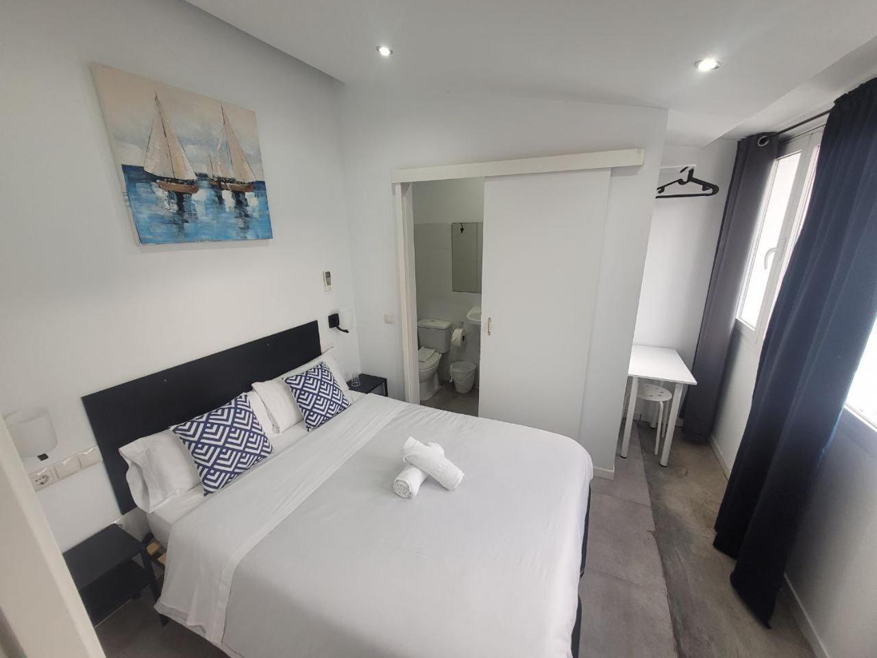 Ayz Frailes - Auto Check-In Property (Adults Only) مالقة المظهر الخارجي الصورة