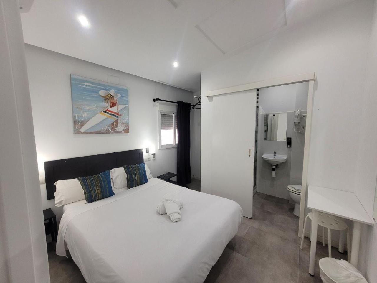 Ayz Frailes - Auto Check-In Property (Adults Only) مالقة المظهر الخارجي الصورة