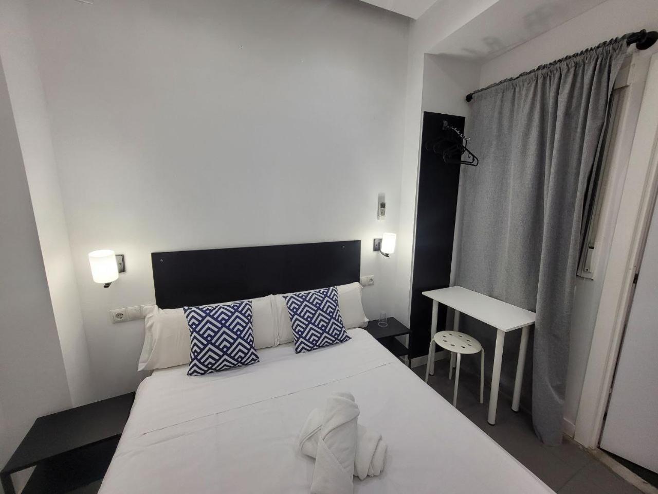 Ayz Frailes - Auto Check-In Property (Adults Only) مالقة المظهر الخارجي الصورة