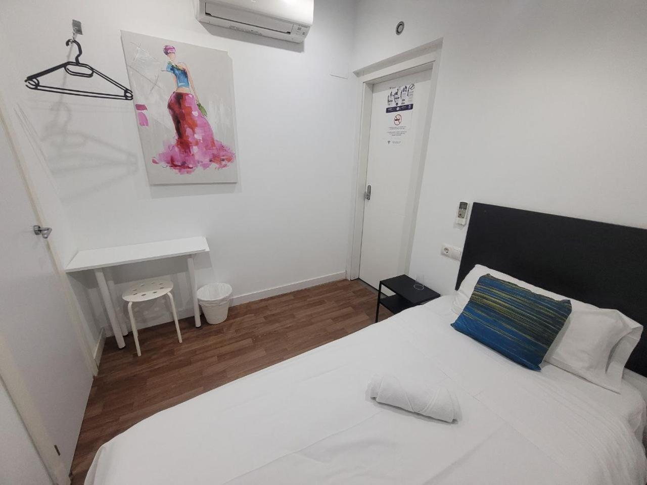Ayz Frailes - Auto Check-In Property (Adults Only) مالقة المظهر الخارجي الصورة