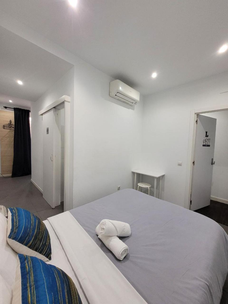 Ayz Frailes - Auto Check-In Property (Adults Only) مالقة المظهر الخارجي الصورة