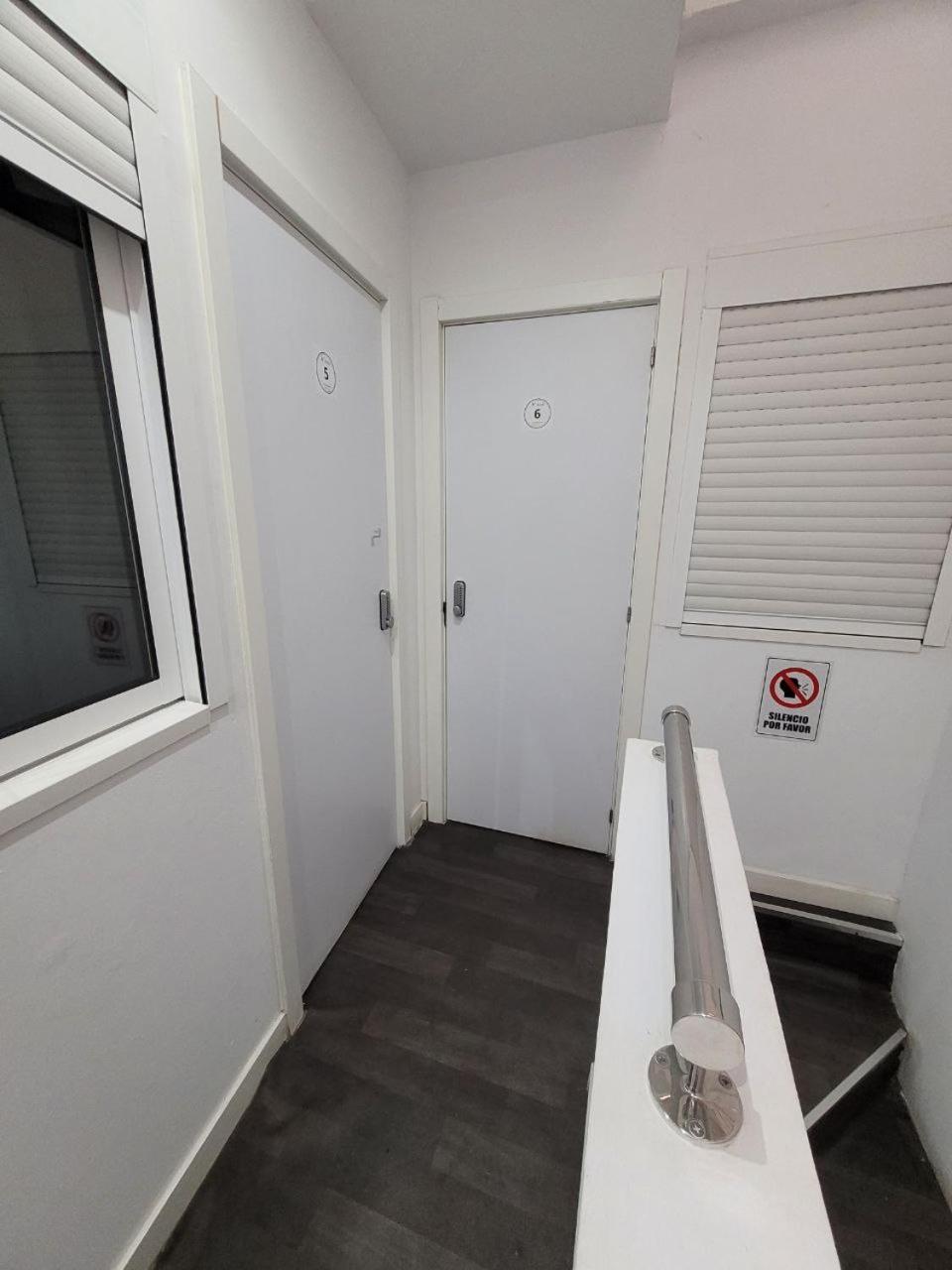 Ayz Frailes - Auto Check-In Property (Adults Only) مالقة المظهر الخارجي الصورة
